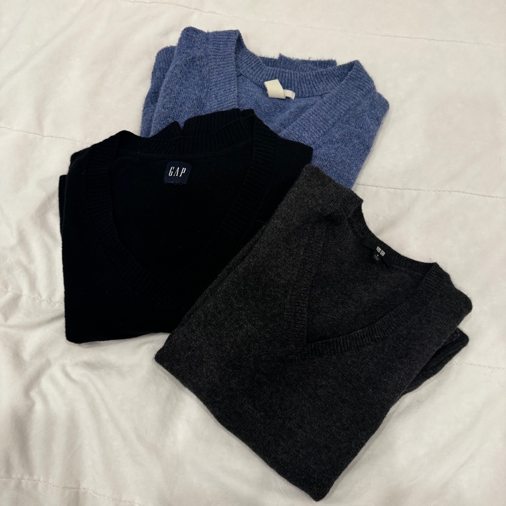 3 Sweater Bundle – Gap, Uniqlo & H&M Knit Sweaters